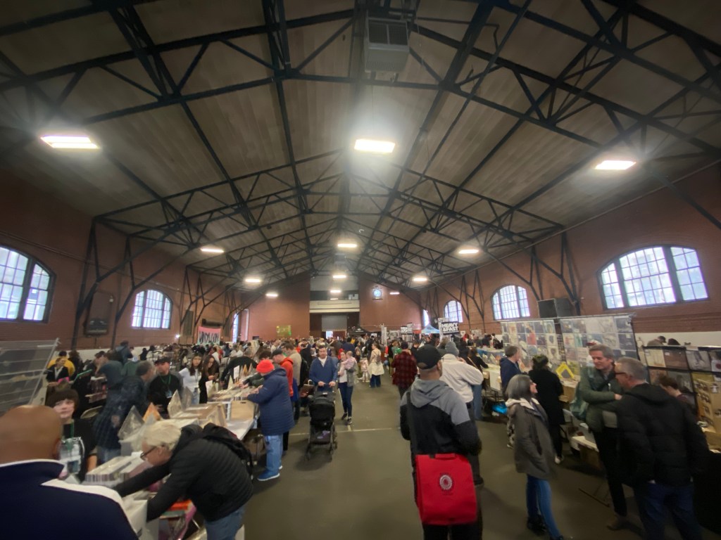 VinylCon Brings Thousands of Records to&nbsp;Philly